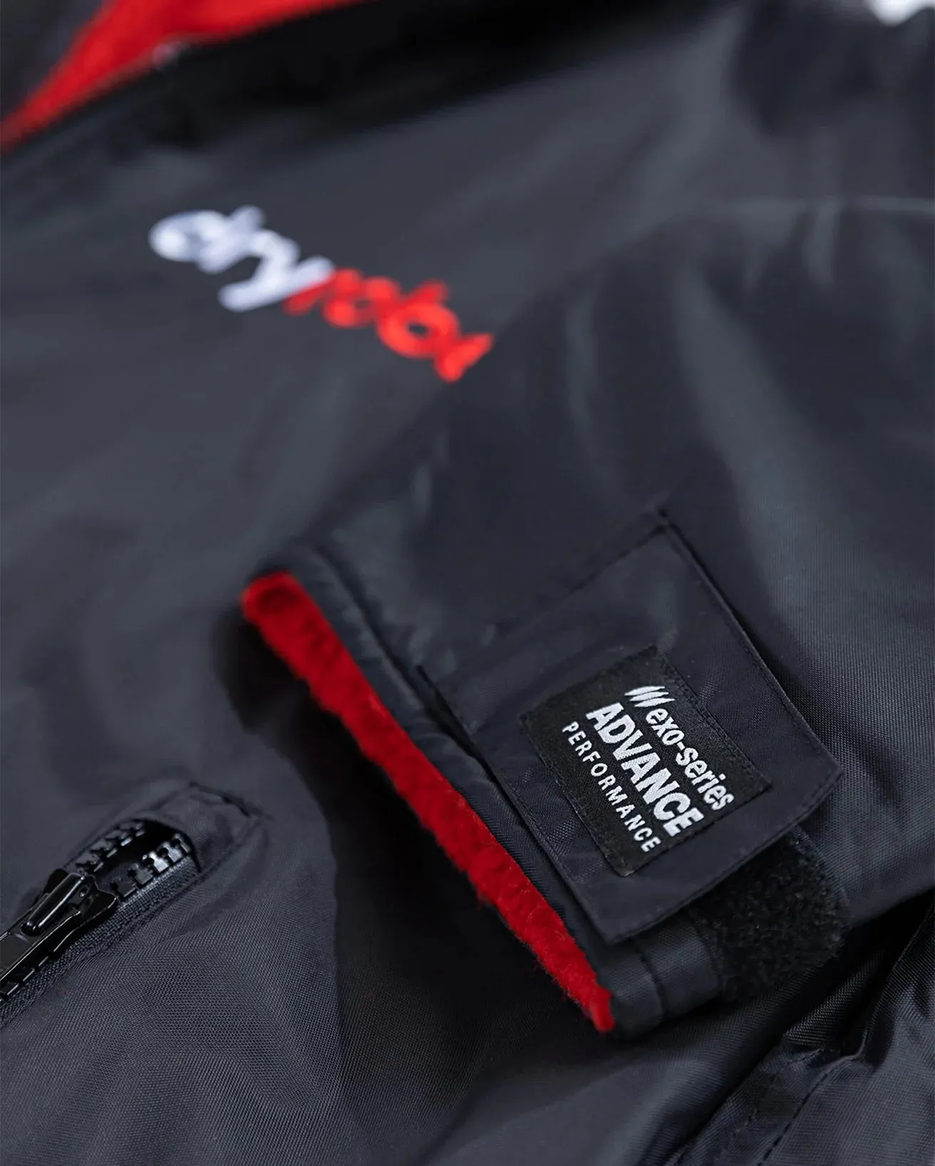 Advance Long Sleeved in Black & Red
